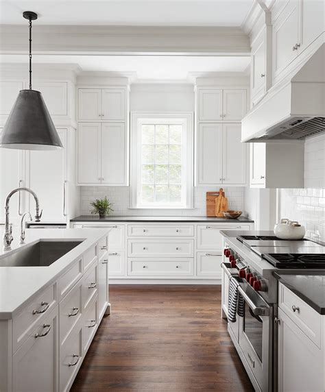 10+ Black Kitchen Countertops With White Cabinets – DECOOMO