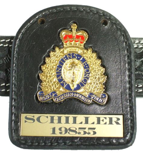 RCMP Crest Badge Carrier # 4--WITH Badge – Gray Jay Leather