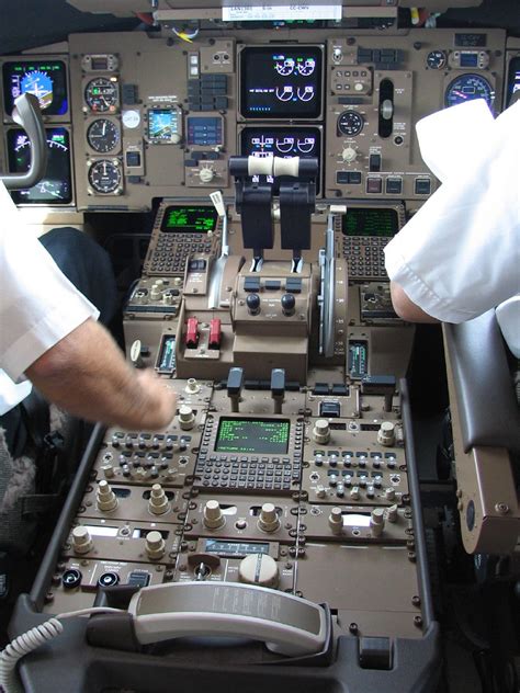 Cool Jet Airlines: Boeing 767 Cockpit