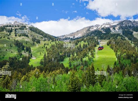 Aerial Tram at the Jackson Hole Mountain Resort Stock Photo - Alamy