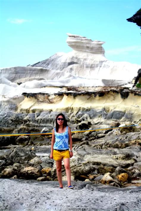 Kapurpurawan Rock Formation Ilocos Norte Philippines | Amazing Beach