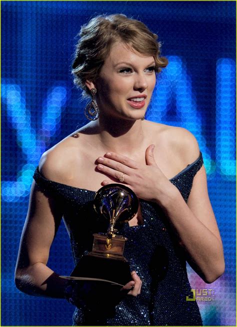 Taylor Swift Wins Album of the Year Grammy For 'Fearless': Photo ...