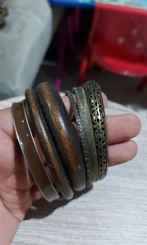 Gelang kayu dan besi on Carousell