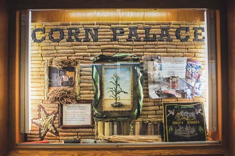 Visitor’s Guide to the World's Only Corn Palace at Mitchell, South Dakota