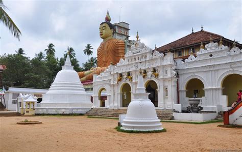 Wewurukannala Vihara Temple - Sri Lanka - Blog about interesting places