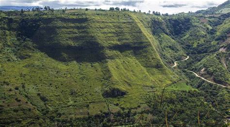 Ascent to the Cotacachi volcano (4932 meters of altitude) | Travel in ...