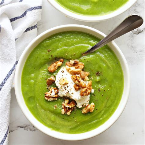 Healthy 3 Ingredient Broccoli Soup - The Busy Baker