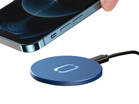 Wireless Charger for iPhone 12 | Cult of Mac