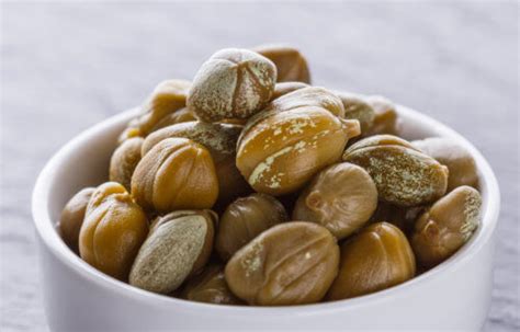 Adding pickled capers to your meal may boost brain and heart health