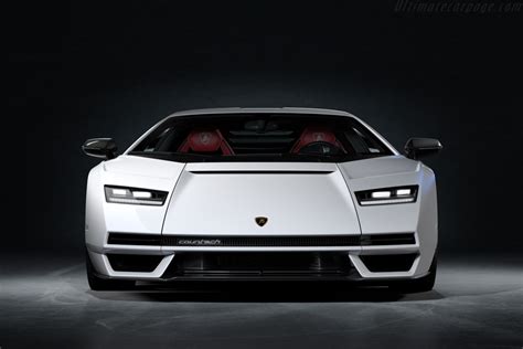 Lamborghini Countach LPI 800-4