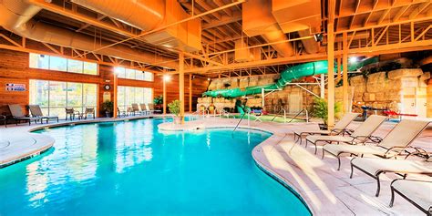 Branson Hotels with Indoor Pools: Your Oasis Awaits | Paraiso Island