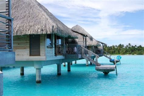 Bora Bora Huts Over Water | Images and Photos finder