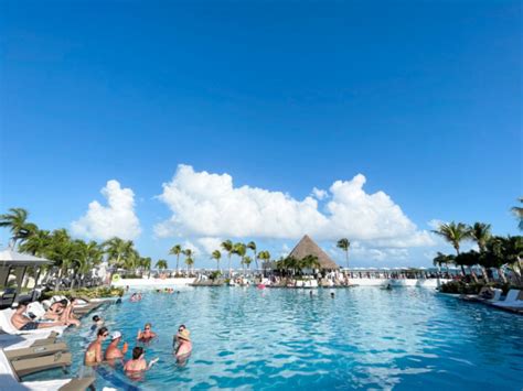 Moon Palace Cancun Review: Is Bigger Always Better? - The Family Voyage