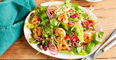 Healthy Prawn Salad with Lime & Chilli Dressing | Good Hemp