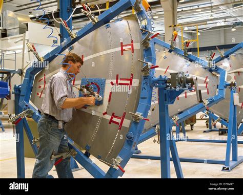 Aircraft Mechanic Assembling 1/6-Segment Pressure Bulkhead Stock Photo ...