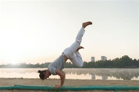 What is Power Yoga? | Power Yoga Poses to Build Strength & Lose Weight