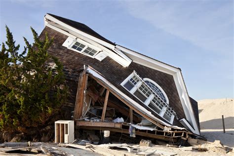 The Four Most Common Types of Property Damage After a Hurricane