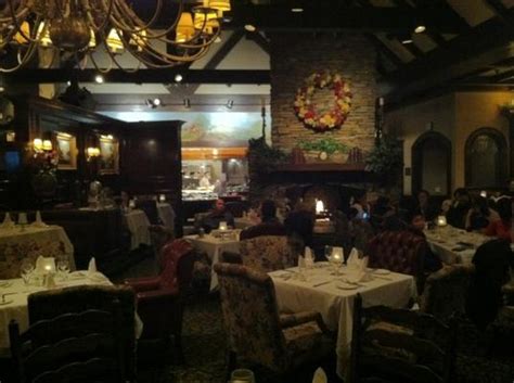 Summit House Restaurant in Fullerton, California: information, coupons ...