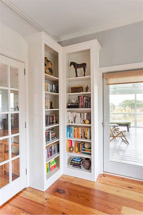 Clever Ways In Which A Corner Bookshelf Can Fill In The Blanks In Your ...