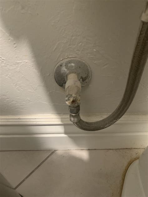 Shut Off Valve Handle Broke Off. Please help. : r/Plumbing