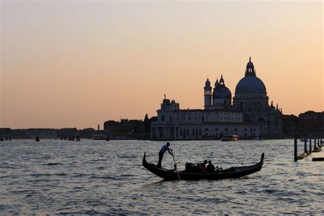 Venice: Sunset Gondola Tour | GetYourGuide