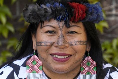 Amazon Indigenous woman wins Goldman environment prize