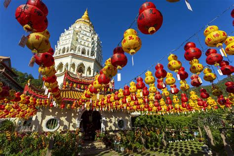 30 FAMOUS TEMPLES IN ASIA to Add to Your Bucket List