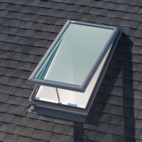 VELUX VSE C01 Electric Skylight | SolarSkylights.com