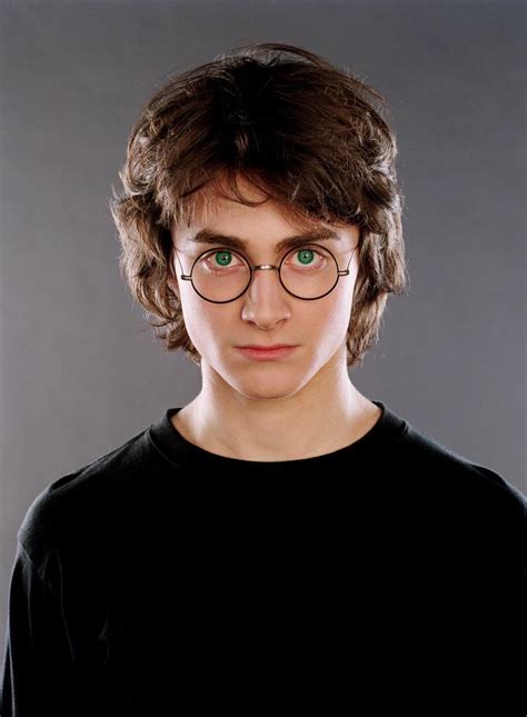 Harry with Green Eyes : r/harrypotter