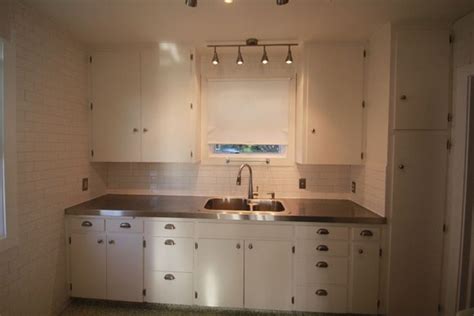 How to Install Stainless Steel Kitchen Countertops