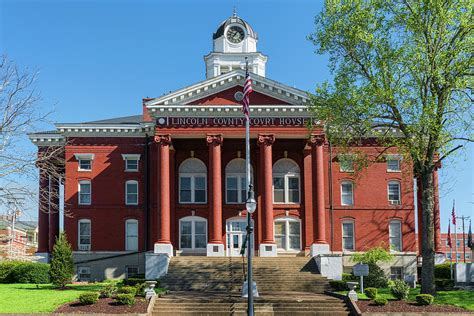 Lincoln County Courthouse Full Photograph by Sharon Popek