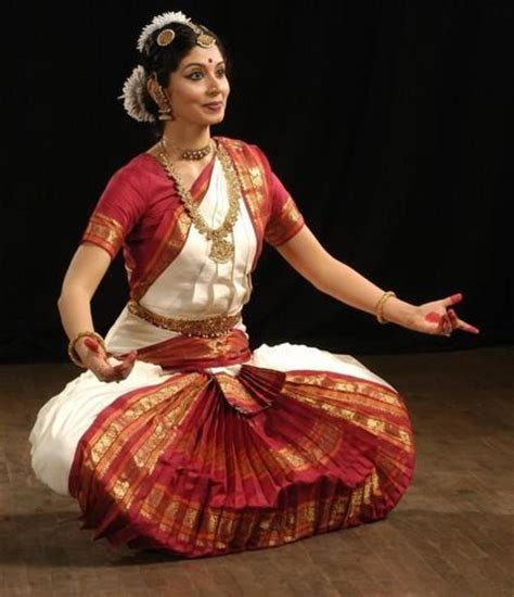 An Introduction To Indian Dance Forms: Classical, Folk, Bollywood ...