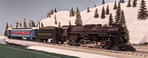 The Polar Express train set from Lionel in O gauge - Trains