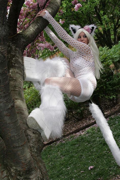 White Fox Cosplay by RiyoMitsukiModeling on DeviantArt