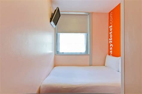 easyHotel London Victoria - UPDATED 2018 Prices & Hotel Reviews ...