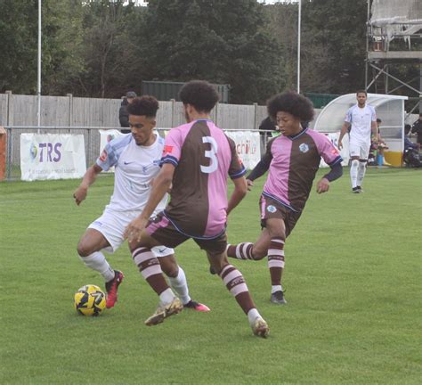 Match Photos: Corinthian Casuals – Away – Binfield FC