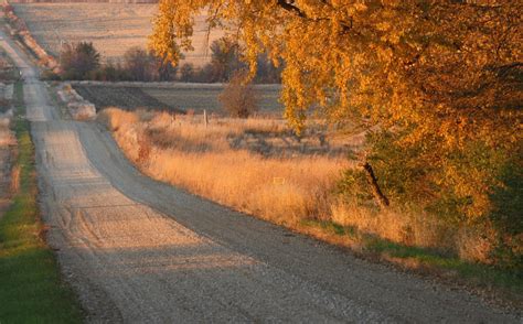 Nature Walk: Country Roads - Iowa Natural Heritage Foundation