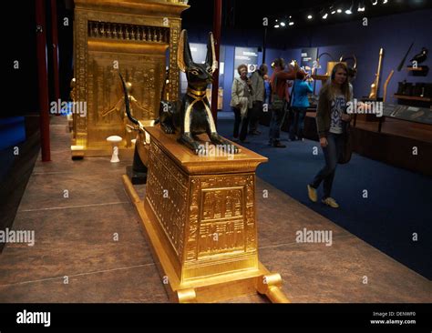 Tutankhamun - King Tut - His Tomb and his Treasures Stock Photo - Alamy