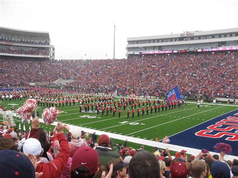 Ole Miss Rebels Football: Travel Guide for Oxford