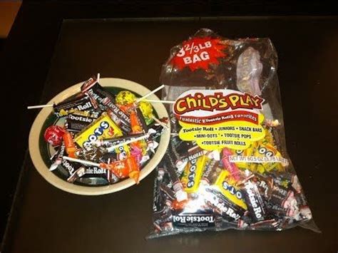 Tootsie Roll Child's Play Halloween Candy Review - YouTube | Candy ...