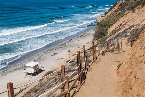 Encinitas Beach Guide: 6 Places To Go For Seclusion, Surf, & Family Fun