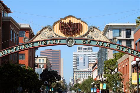 Ultimate Guide to The Gaslamp Quarter San Diego