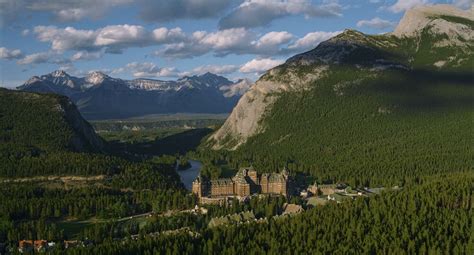 Fairmont Banff Springs | Banff & Lake Louise Tourism