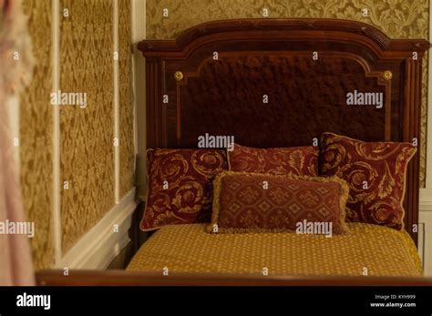 Titanic ship interior hi-res stock photography and images - Alamy