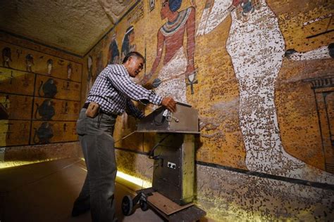 All you need to know about new Tutankhamun tomb discovery - ELMENS