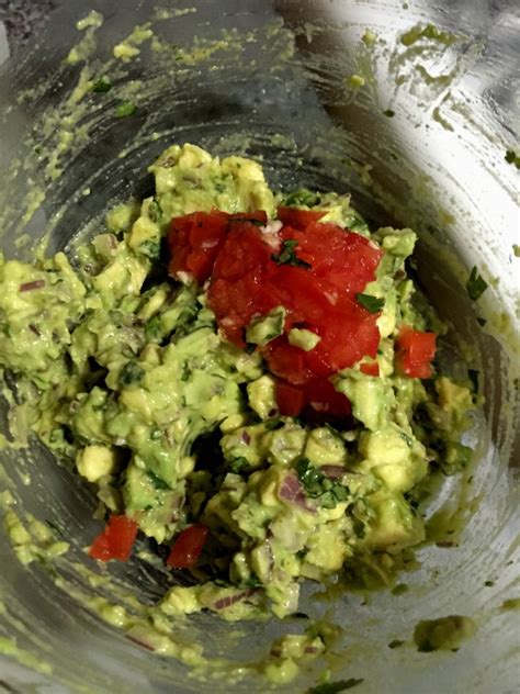 Guacamole and Chips - MyEdibleCravings