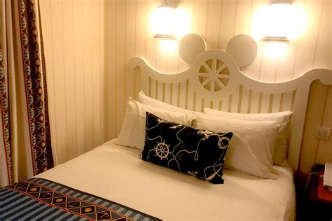 Newport Bay Hotel Review - Disneyland Paris | Stepherella