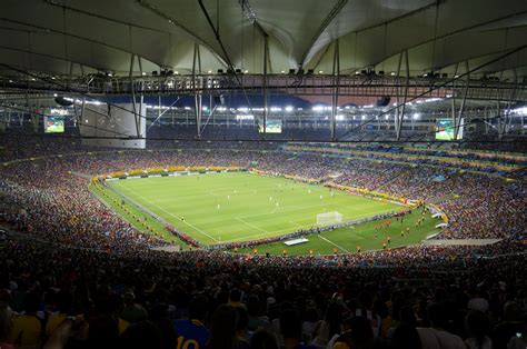 File:Maracanã stadium.jpg - Wikimedia Commons