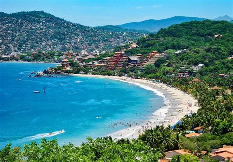 Guide to Beaches in Zihuatanejo, Ixtapa, Troncones & Barra de Potosí in ...