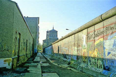 Berlin, Cold War, Berlin Wall, DDR, East Germany, GDR, Graffiti ...